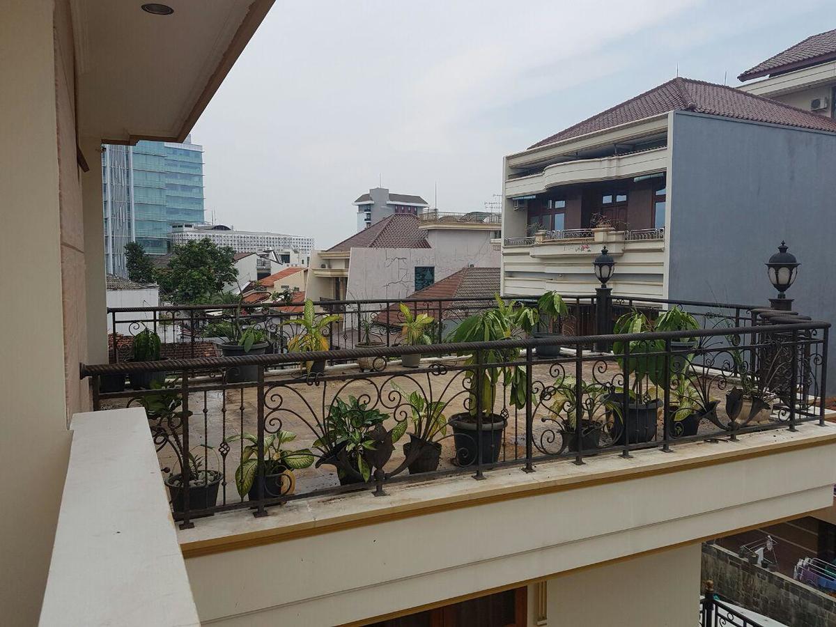 Hostel The Backpacker Semarang Exterior foto
