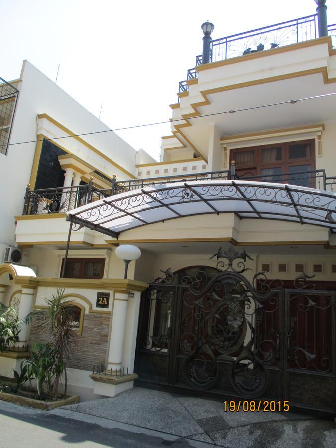 Hostel The Backpacker Semarang Exterior foto