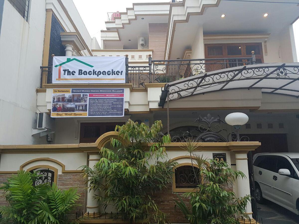 Hostel The Backpacker Semarang Exterior foto